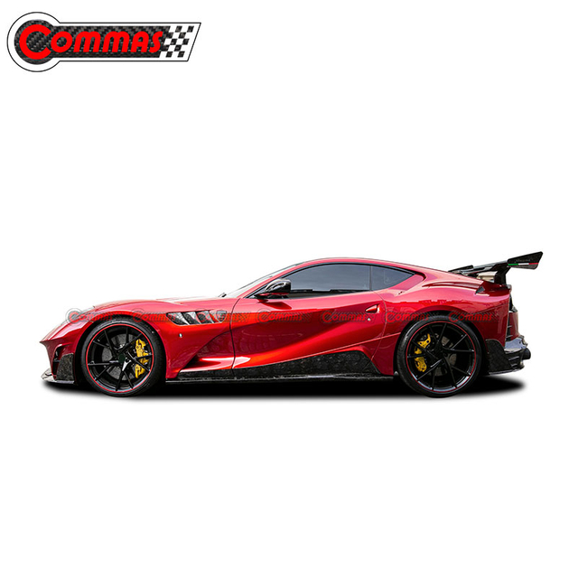 Kit de carrosserie de style Mansory en fibre de carbone pour Ferrari 812