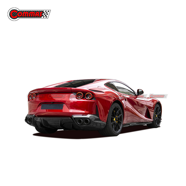 Lèvre arrière de style OEM en carbone sec pour Ferrari 812