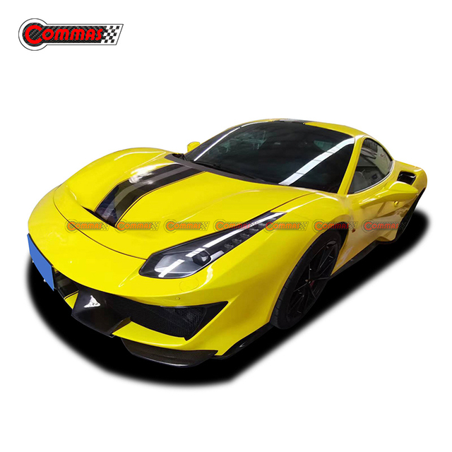 Kit de carrosserie en demi-fibre de carbone de style Pista pour Ferrari 488