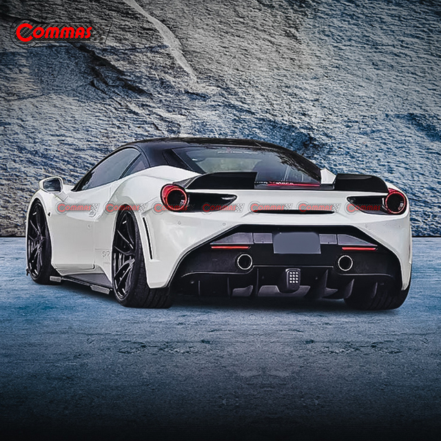 Aileron arrière en fibre de carbone de style SVR pour Ferrari 488