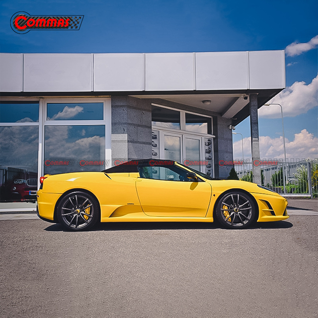 Kit de carrosserie demi-fibre de carbone Style SC pour Ferrari 430