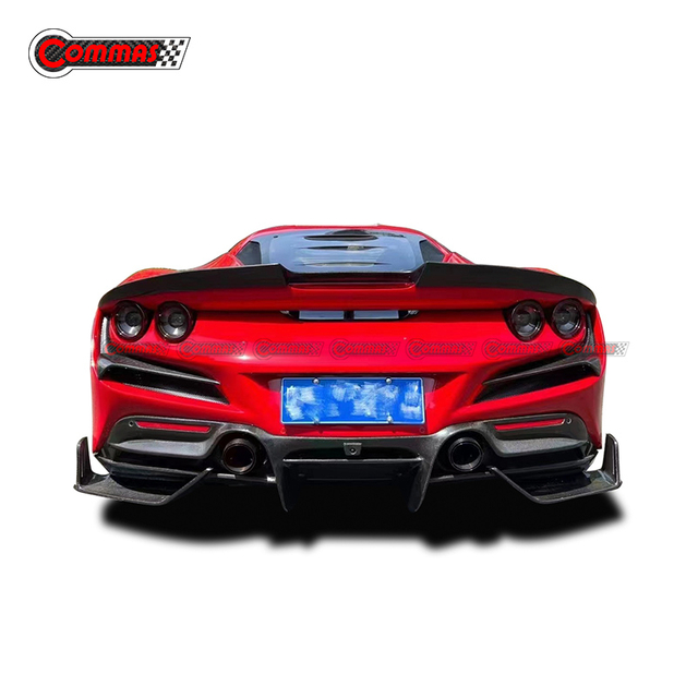 Becquet en fibre de carbone de style Mansory pour Ferrari F8