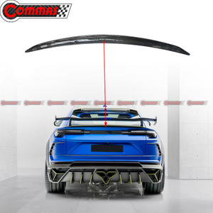 Aileron arrière Mansory en fibre de carbone pour Lamborghini URUS