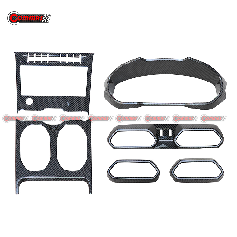 garnitures int&eacute;rieures de voiture