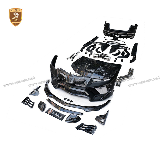 Kit carrosserie Mansory en fibre de carbone Lamborghini Urus 