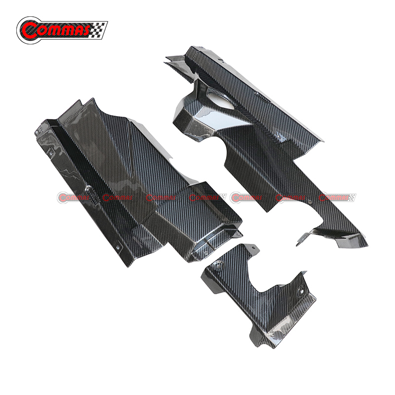 Int&eacute;rieur du moteur en fibre de carbone Lamborghini LP700