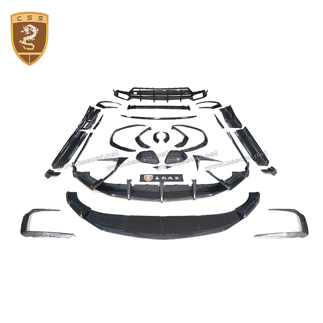 Kit de carrosserie en fibre de carbone TOPCAR modifié pour Lamborghini Urus