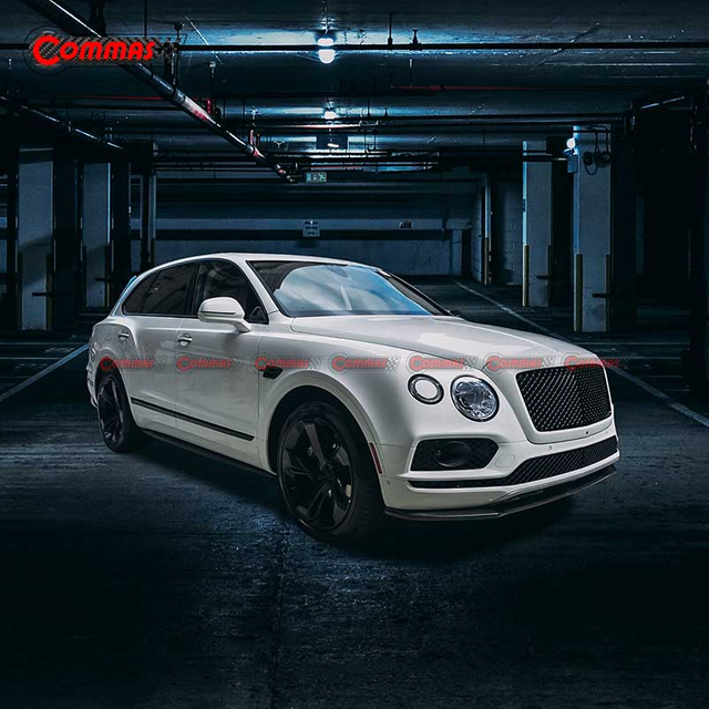 Jupes latérales en fibre de carbone W12 en édition limitée pour Bentley Bentayga